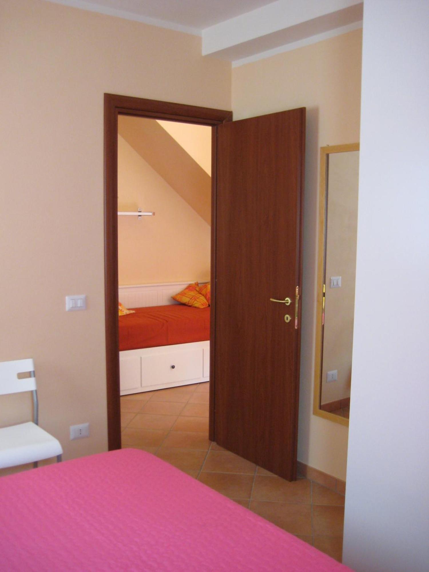 צ'פאלו Gaia Holidays Apartments חדר תמונה