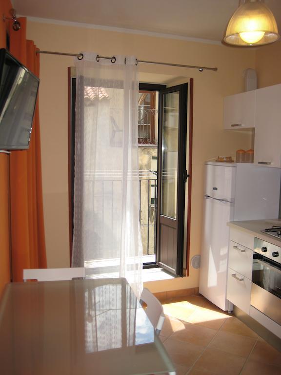 צ'פאלו Gaia Holidays Apartments חדר תמונה