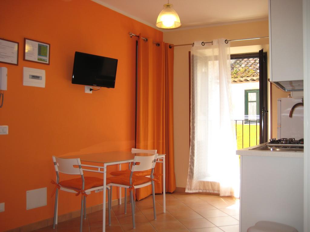צ'פאלו Gaia Holidays Apartments חדר תמונה