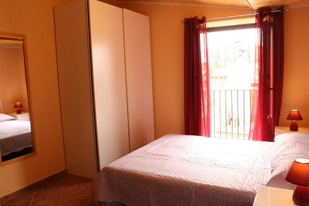 צ'פאלו Gaia Holidays Apartments חדר תמונה