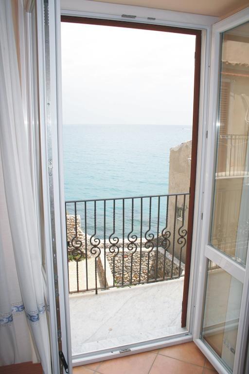 צ'פאלו Gaia Holidays Apartments חדר תמונה